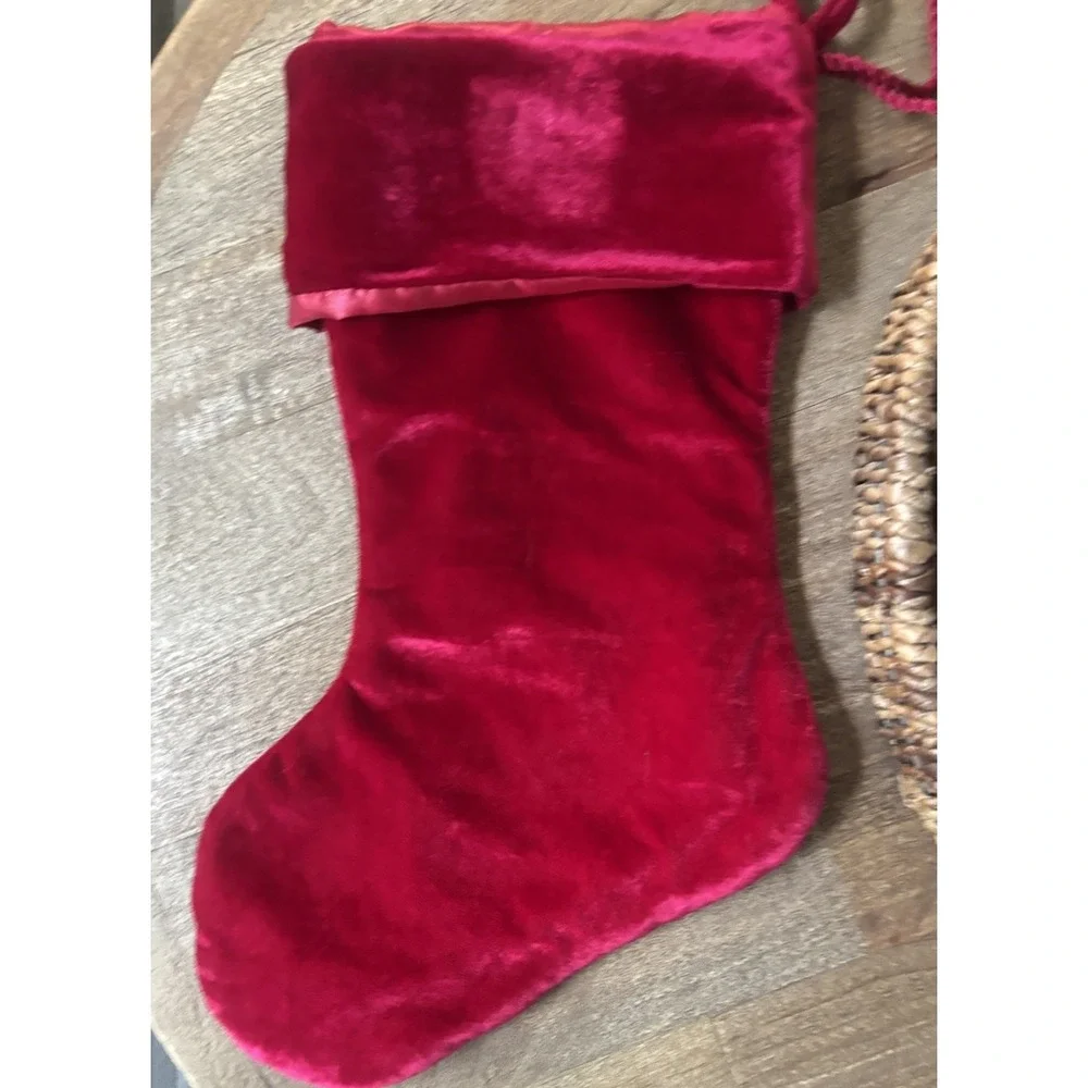 Wondershop Target Initial Monogram Velvet 19